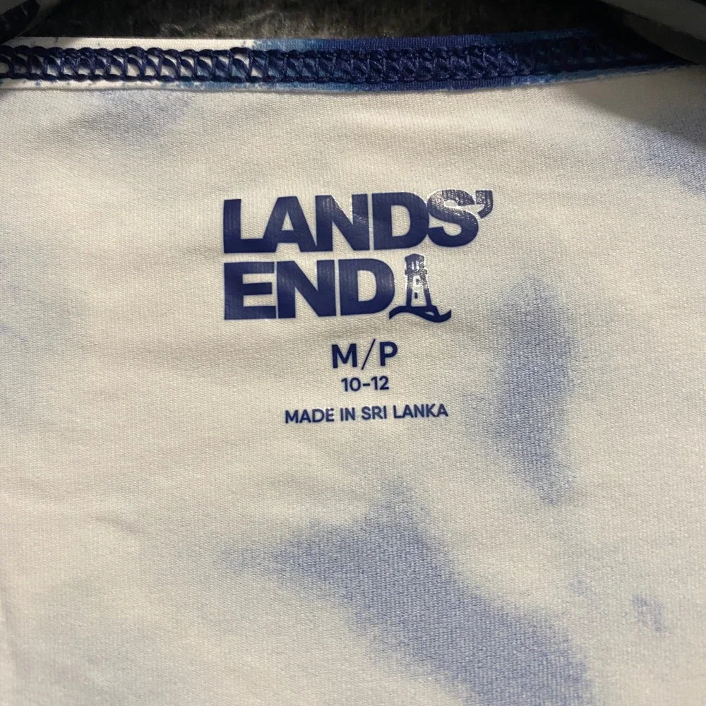 Lands End Swim Top Rash Guard Women M Petite Blue Tie Dye Stretch Beach Vacation